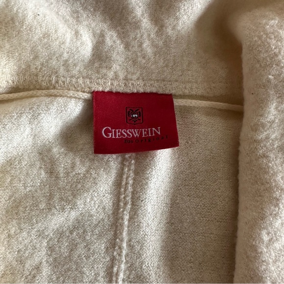 Geisswein Cream Ruffle Wool Blend Sweater Medium - Picture 7 of 12